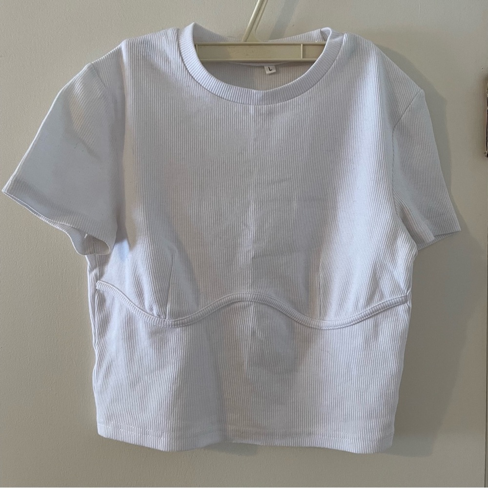 Cropped Ribber T-Shirt with Fake Underwire Detail